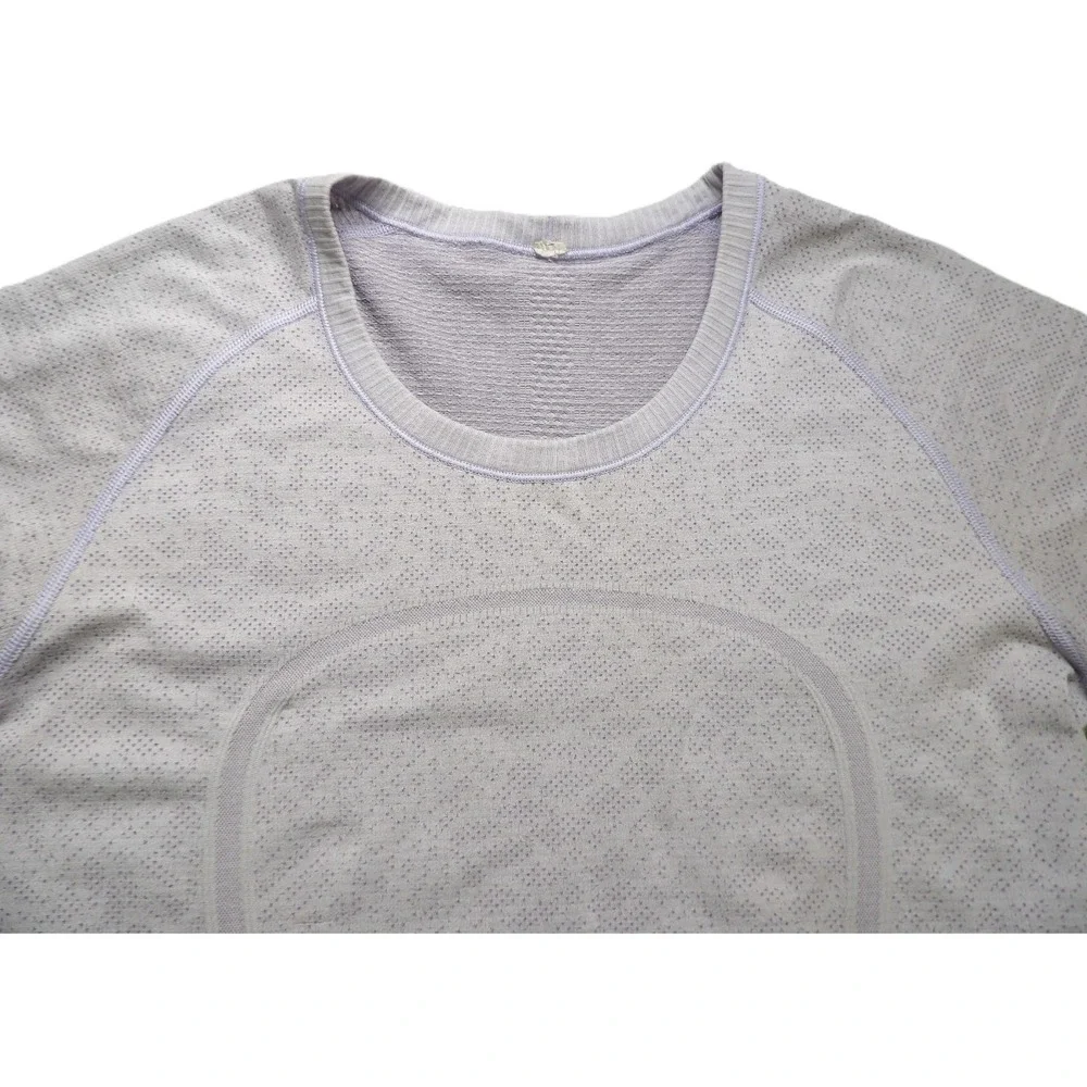Lululemon Swiftly Tech 2.0 Short Sleeves Athletics Shirt Purple Women 12 Workout